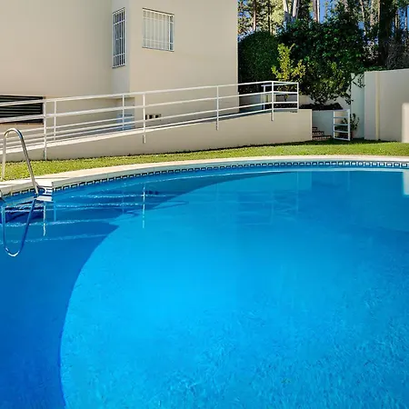 Vacation I Puente Modern Apt, Location In Town, Walk To The Beach, Parking And Swimming Pool Apartment